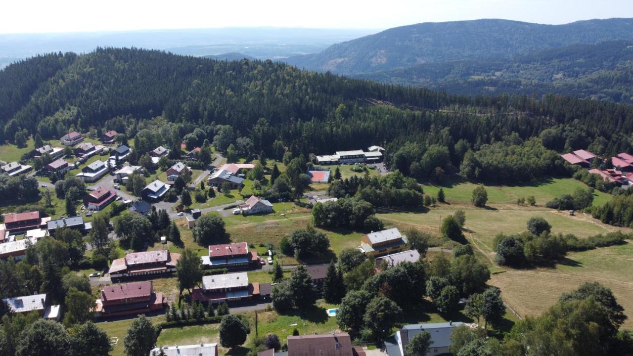 Horska Chata Violeta Jáchymov Buitenkant foto
