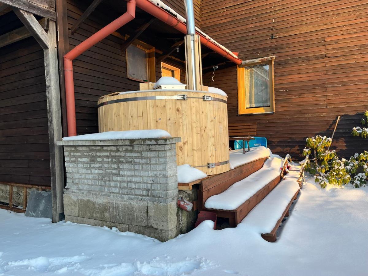 Horska Chata Violeta Jáchymov Buitenkant foto
